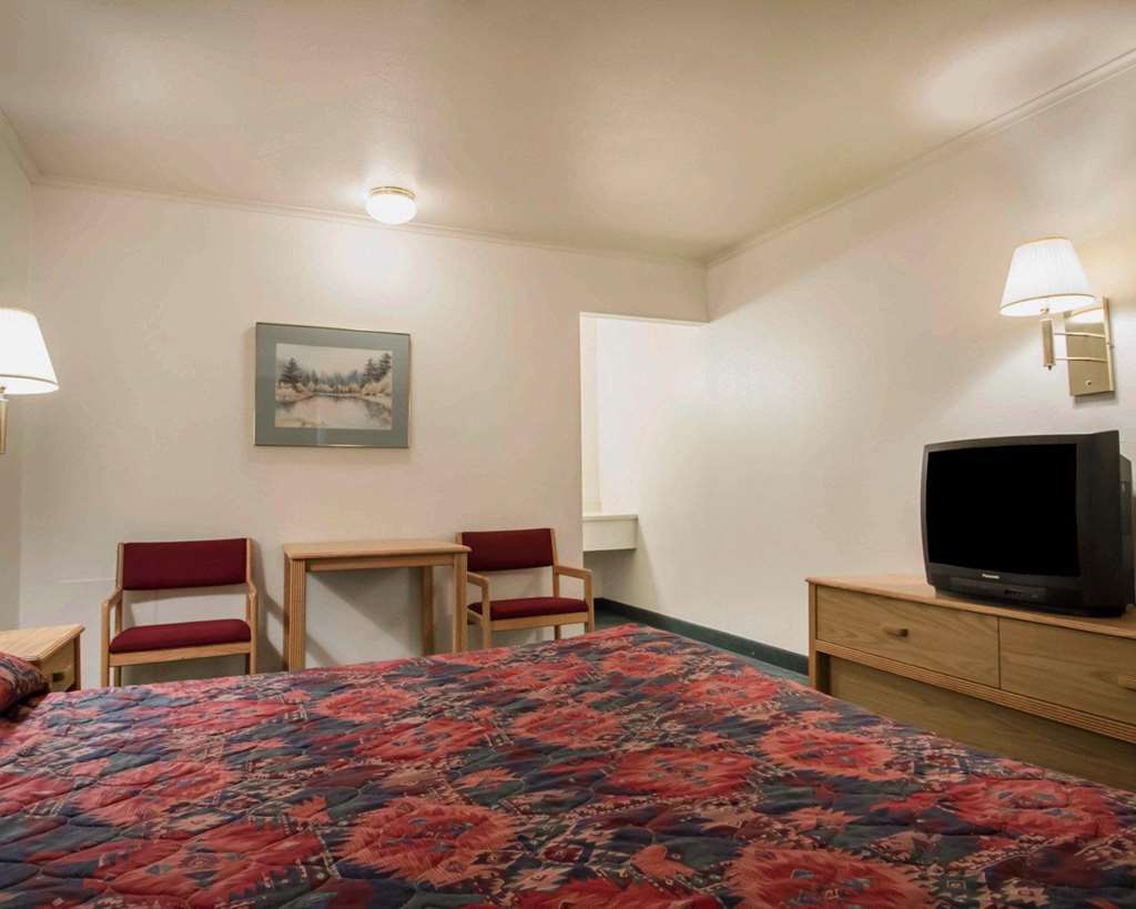Deer Lodge Motel Sundance Zimmer foto